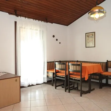 Apartment With A Parking Space Banjole, Pula - 7487